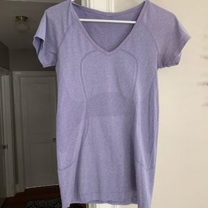 Lululemon Run Swiftly top size 6